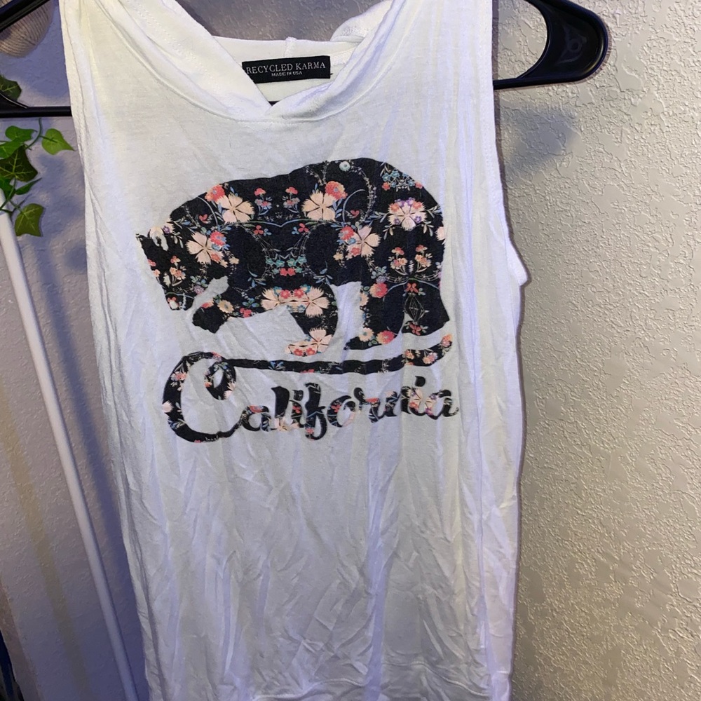 Girls xl tank with hood
